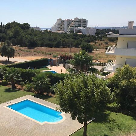 Apartamento Perto Praia, Com Piscina アルヴォル エクステリア 写真