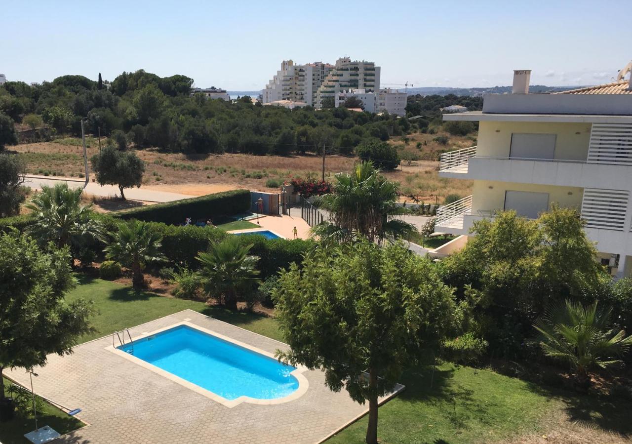 Apartamento Perto Praia, Com Piscina アルヴォル エクステリア 写真
