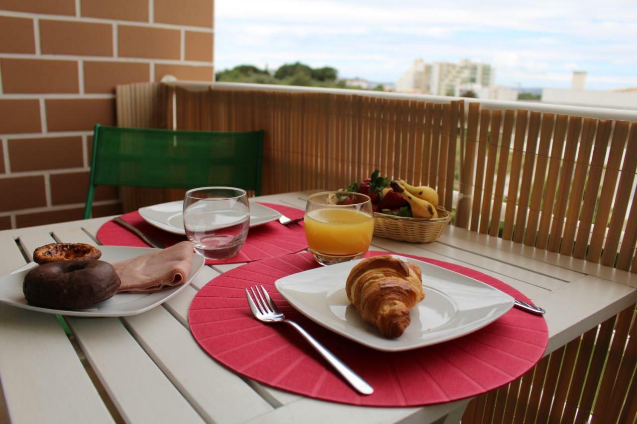 Apartamento Perto Praia, Com Piscina アルヴォル エクステリア 写真