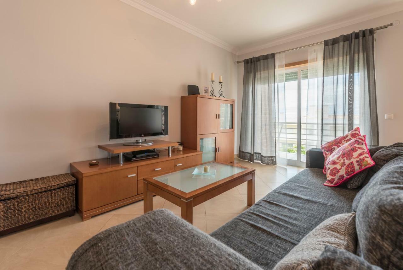 Apartamento Perto Praia, Com Piscina アルヴォル エクステリア 写真