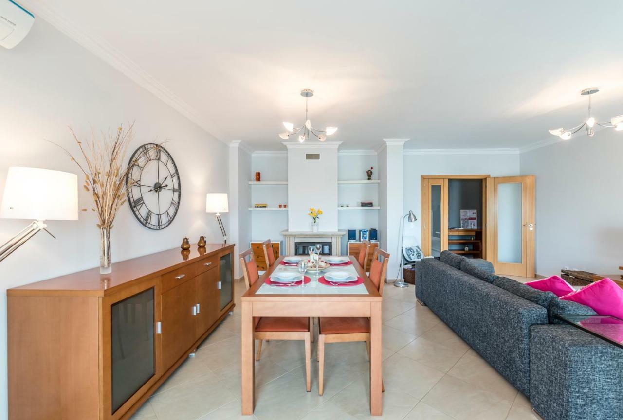 Apartamento Perto Praia, Com Piscina アルヴォル エクステリア 写真