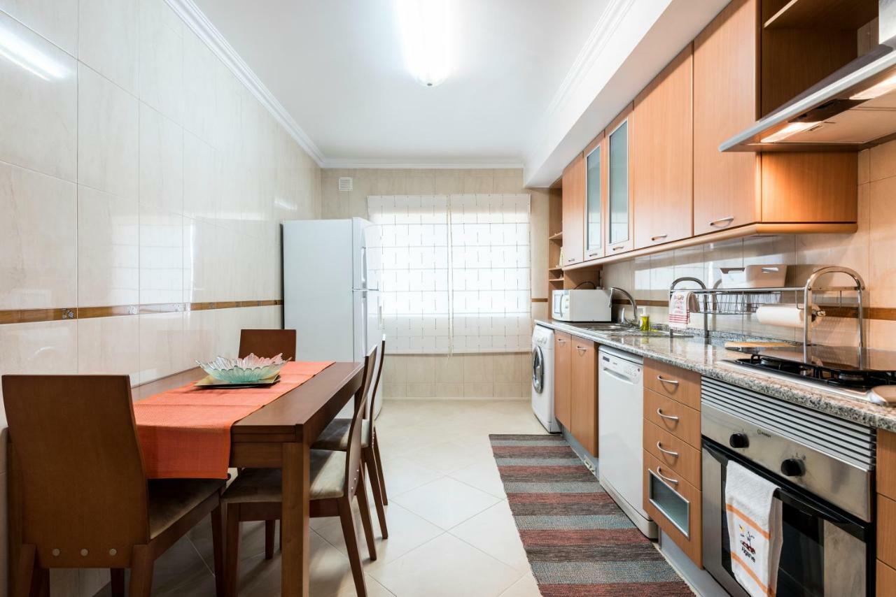 Apartamento Perto Praia, Com Piscina アルヴォル エクステリア 写真