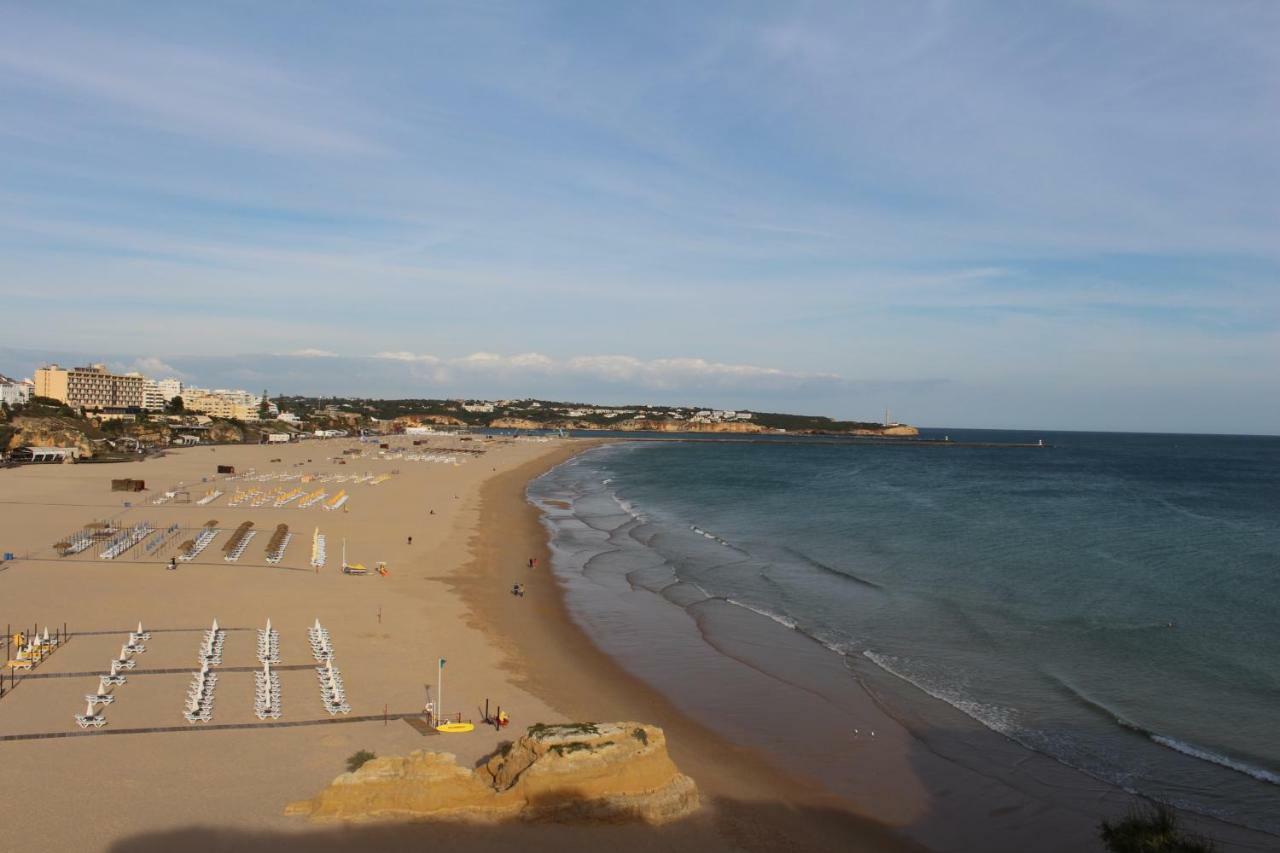 Apartamento Perto Praia, Com Piscina アルヴォル エクステリア 写真